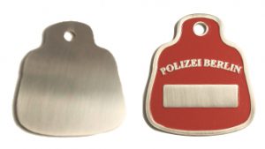 Shape and colour of a custom-minted coin are adjustable.